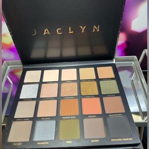 Jaclyn Cosmetics ~ Luxe Legacy Eyeshadow Palette ~ BNIB